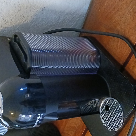 Nespresso VertuoLine Coffee Machine - Picture 4 of 11
